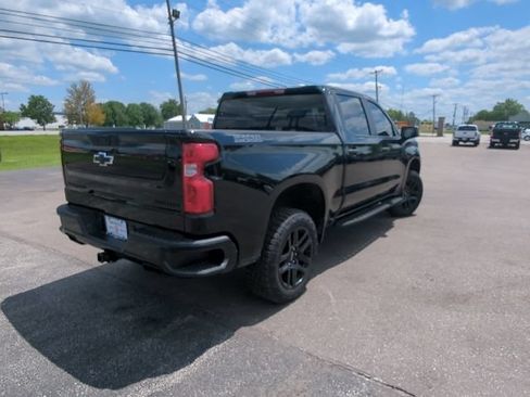 Used 2025 Chevrolet Silverado 1500 Custom Trail Boss w/ Dark Appearance Package AWD/4WD image 28