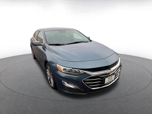 Used 2024 Chevrolet Malibu LT image 3