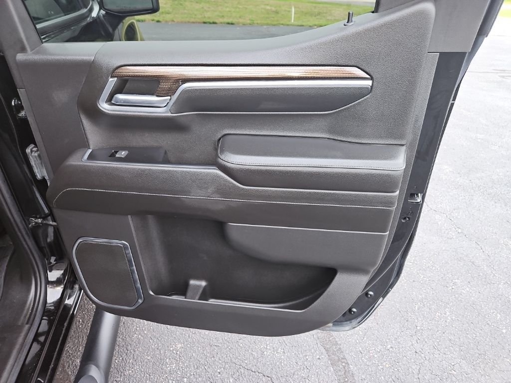 Certified 2022 Chevrolet Silverado 1500 RST AWD/4WD image 28