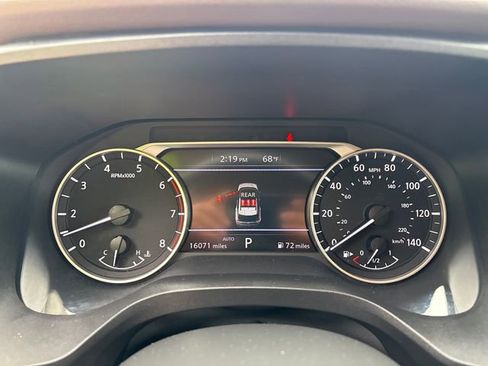 Used 2023 Nissan Rogue S AWD/4WD image 24