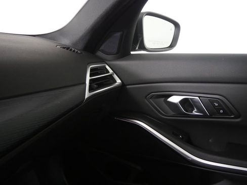 Used 2025 BMW 330i Sedan image 31