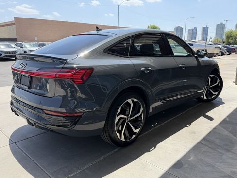 Used 2024 Audi Q8 e-tron Premium Plus AWD/4WD image 4