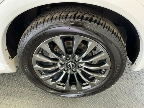 Used 2024 Nissan Armada Platinum w/ Captain's Chairs Package image 43