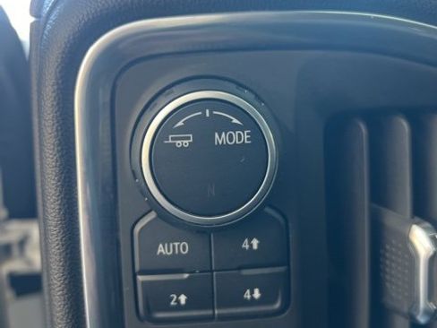 Used 2022 Chevrolet Silverado 1500 LT image 18