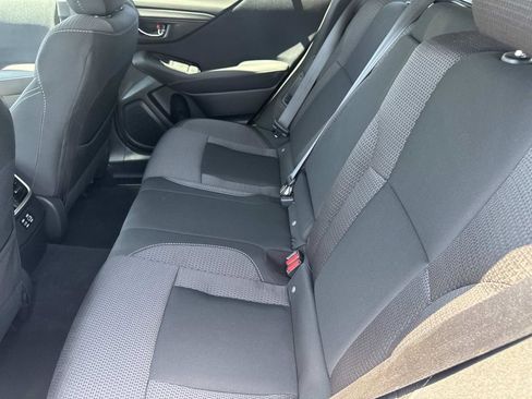 Used 2025 Subaru Outback Premium AWD/4WD image 24
