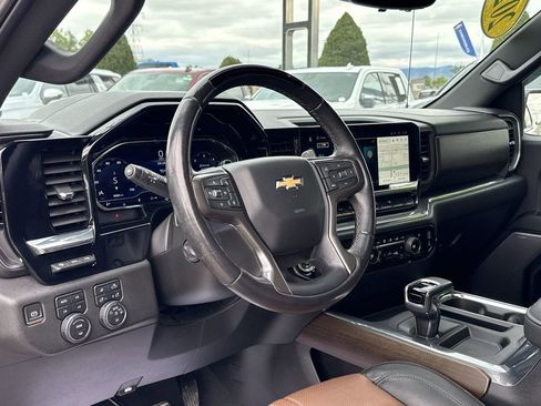 Certified 2024 Chevrolet Silverado 1500 High Country AWD/4WD image 24