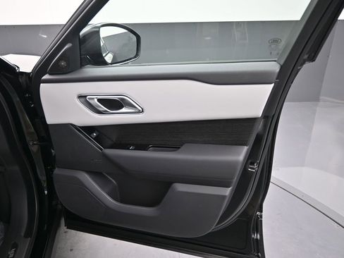 New 2026 Land Rover Range Rover Velar S image 9