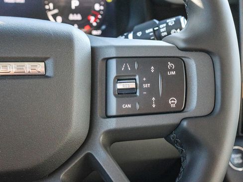 New 2026 Land Rover Defender 110 X-Dynamic SE AWD/4WD image 35
