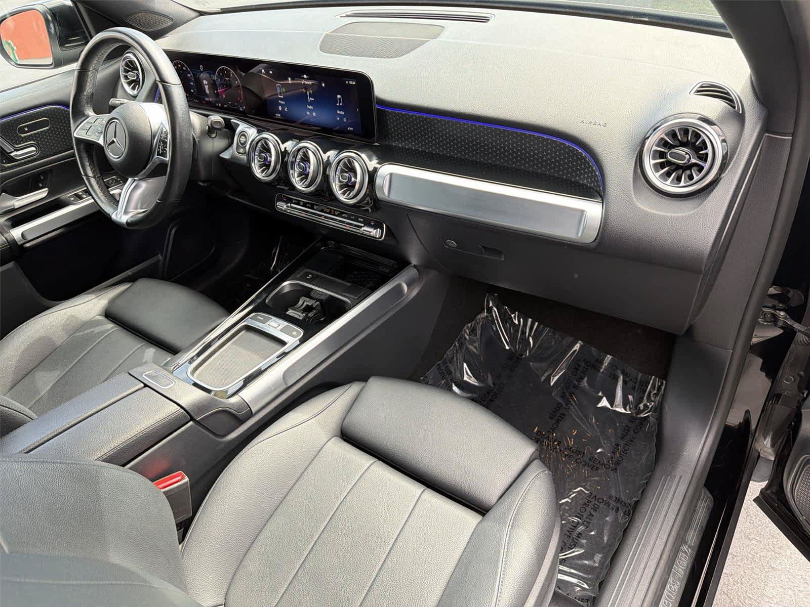 Used 2024 Mercedes-Benz GLB 250 image 13