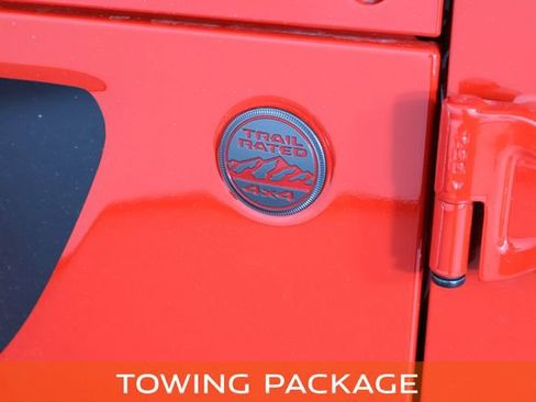 Used 2025 Jeep Wrangler Rubicon AWD/4WD image 14