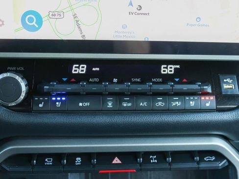 Used 2026 Toyota Tundra Limited w/ TRD Off-Road Package AWD/4WD image 24