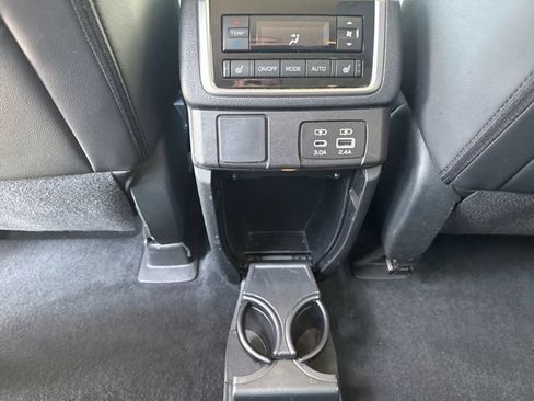 Used 2023 Subaru Ascent Limited AWD/4WD image 30