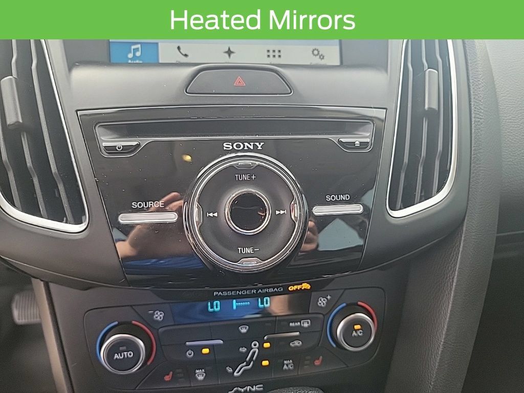 Used 2017 Ford Focus SEL w/ Cold Weather Package FWD image 31