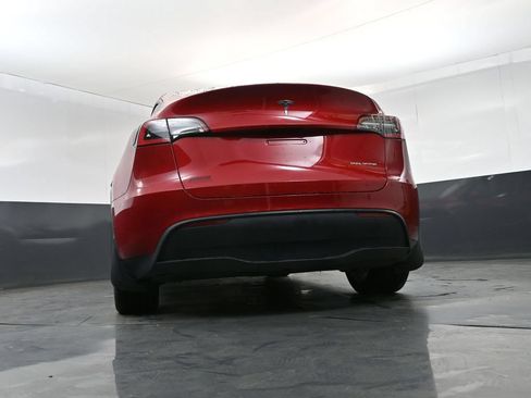 Used 2021 Tesla Model Y Long Range AWD/4WD image 20