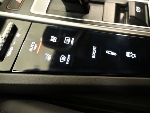Used 2019 Porsche Cayenne S AWD/4WD image 32