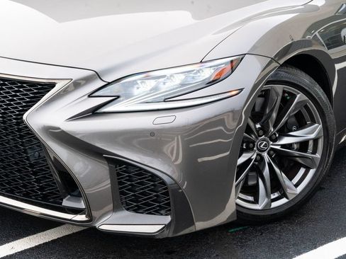 Used 2018 Lexus LS 500 F Sport w/ Accessory Package (Z2) RWD image 3