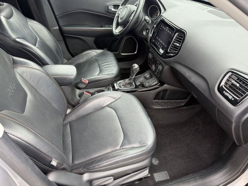 Used 2017 Jeep Compass Limited AWD/4WD image 10