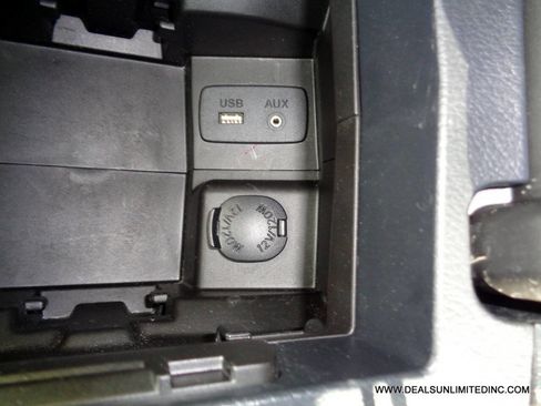 Used 2016 Subaru Crosstrek 2.0i Premium image 14