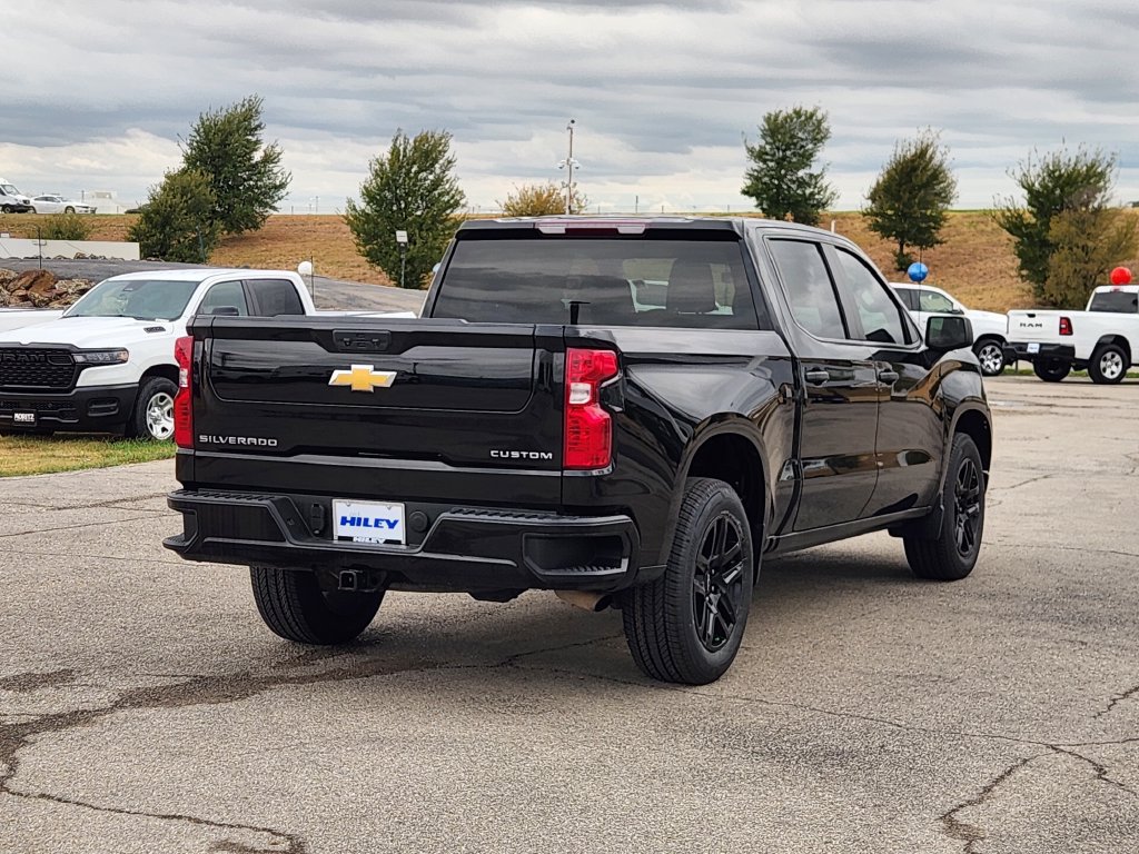 Used 2024 Chevrolet Silverado 1500 Custom RWD image 7
