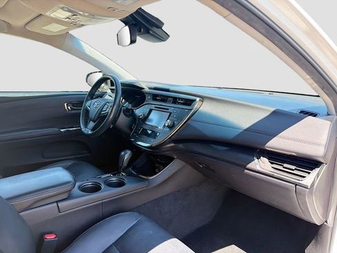 Used 2017 Toyota Avalon Limited w/ Carpet Mat Package FWD image 13