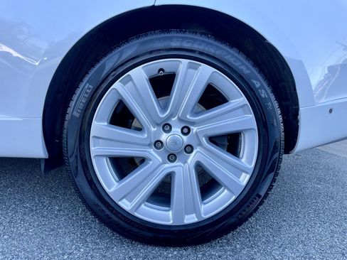 Used 2022 Land Rover Range Rover SE AWD/4WD image 10