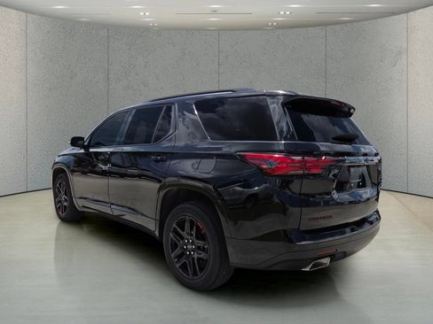 Used 2023 Chevrolet Traverse Premier w/ Redline Edition FWD image 7
