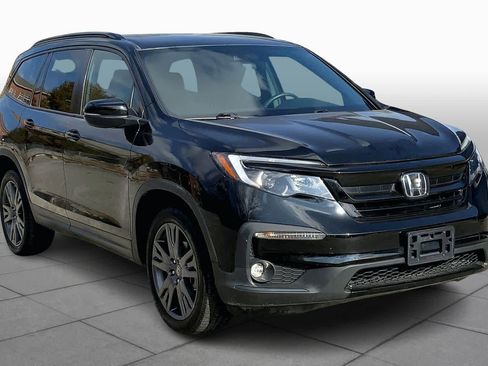 Used 2022 Honda Pilot Sport image 2