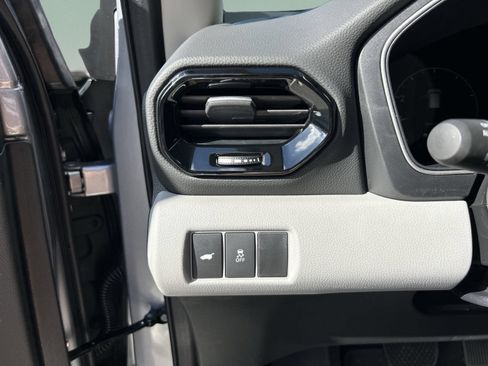 Certified 2025 Honda Pilot Touring image 14
