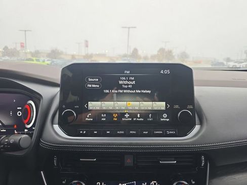 Certified 2023 Nissan Rogue Platinum image 8