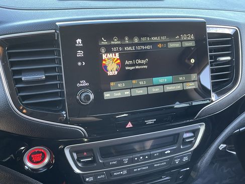 Used 2022 Honda Pilot Touring image 29