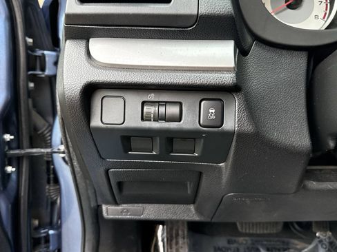 Used 2014 Subaru Impreza 2.0i AWD/4WD image 33