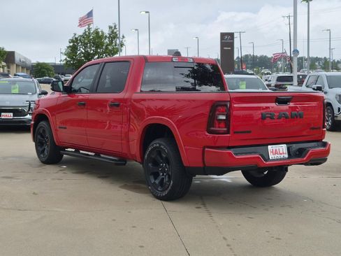Used 2025 RAM 1500 Big Horn AWD/4WD image 4