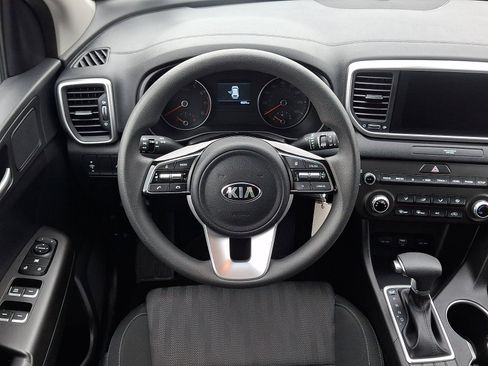 Used 2022 Kia Sportage LX image 12