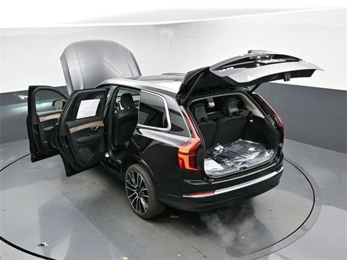 New 2026 Volvo XC90 B6 Plus w/ Protection Package Premier image 52