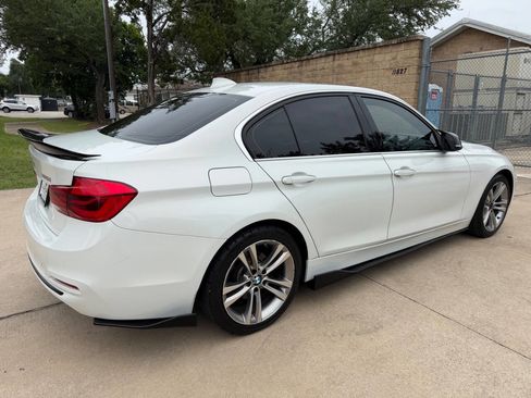 Used 2018 BMW 330i Sedan w/ Convenience Package RWD image 21
