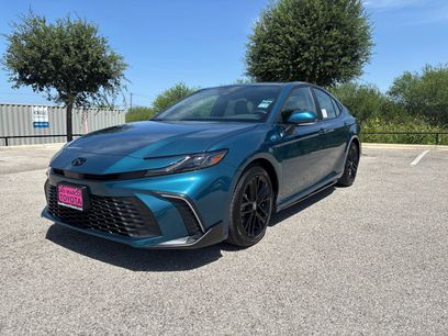 New 2026 Toyota Camry SE w/ Convenience Package