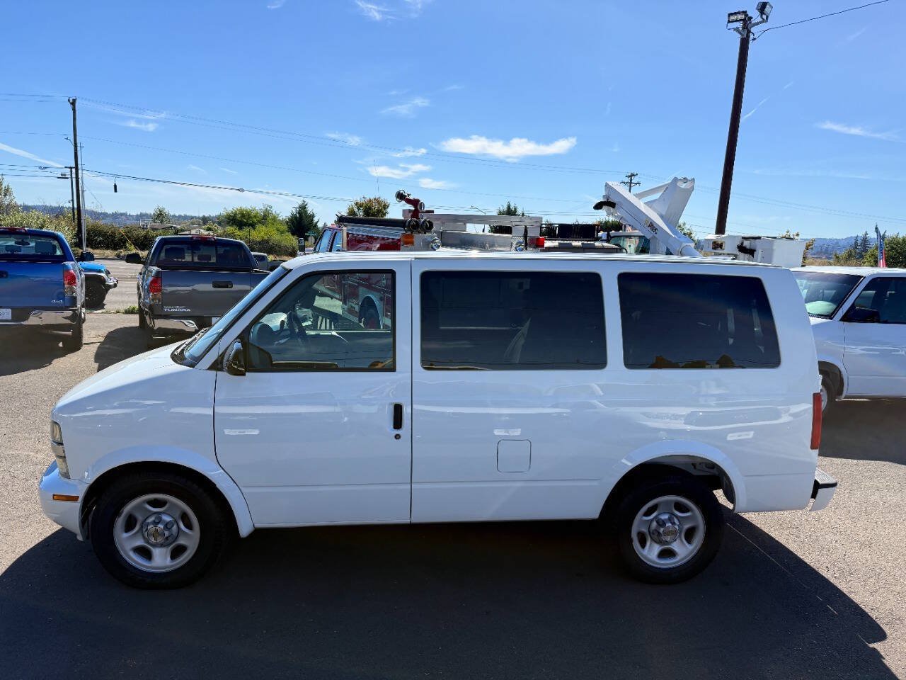 Used 2003 Chevrolet Astro LT AWD/4WD image 30