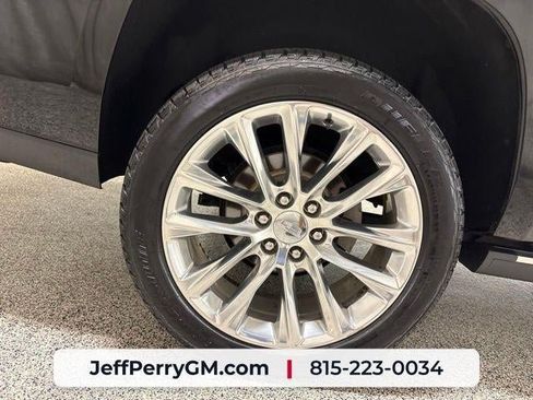 Used 2020 Cadillac Escalade Premium Luxury AWD/4WD image 35