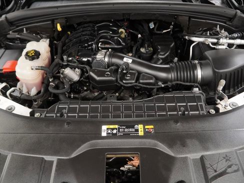 Certified 2022 Jeep Grand Cherokee Limited w/ Luxury Tech Group II image 51