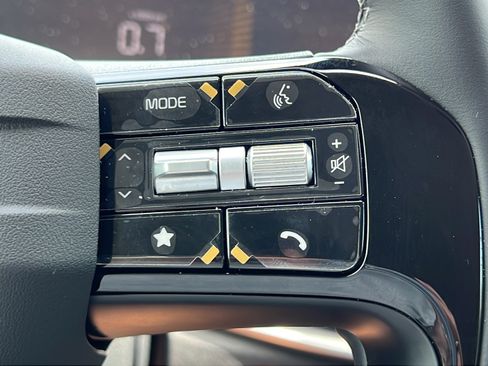 New 2026 Kia Sorento LX FWD image 22