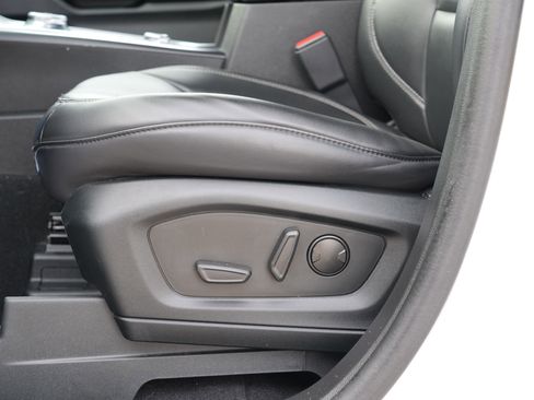 Used 2023 Ford Explorer XLT w/ Equipment Group 202A image 16