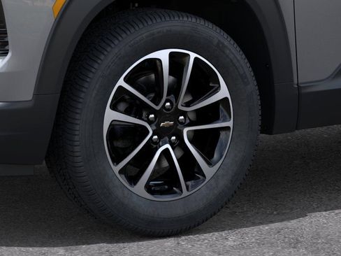 New 2026 Chevrolet TrailBlazer LT w/ LT Cold Weather Package FWD image 9