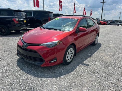 Used 2018 Toyota Corolla LE FWD image 17