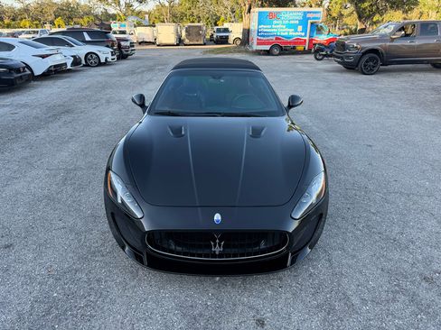 Used 2017 Maserati GranTurismo MC image 2