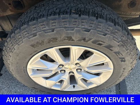 Used 2021 Chevrolet Silverado 1500 Custom AWD/4WD image 9