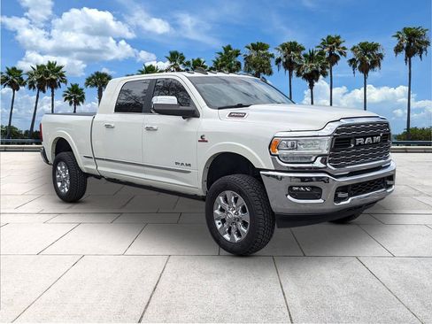 Used 2022 RAM 3500 Limited image 2