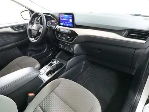 Certified 2022 Ford Escape SE w/ SE Sport Appearance Package image 32