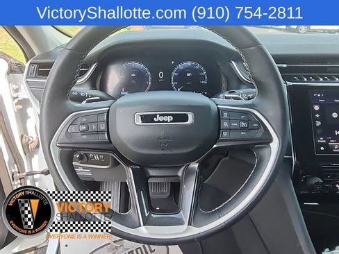 Certified 2022 Jeep Grand Cherokee L Laredo w/ Luxury Tech Group I AWD/4WD image 12