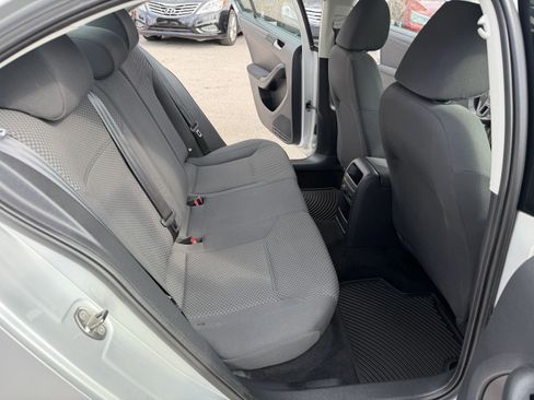 Used 2012 Volkswagen Jetta S image 16