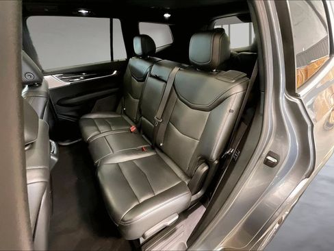 Used 2020 Cadillac XT6 Premium Luxury AWD/4WD image 23